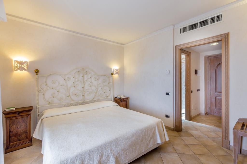 Hotel Petra Bianca Porto Cervo Exterior foto